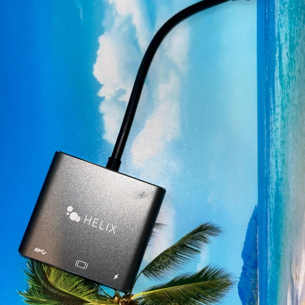 Helix USB-C 3-in-1 Adapter - Black